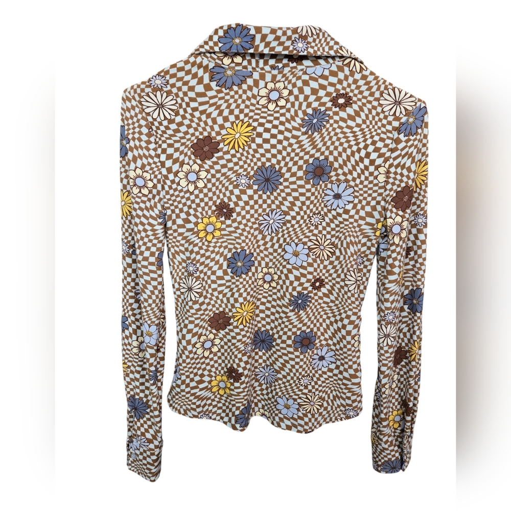 ###Almost Famous Floral Long sleeve Blouse - Picture 3 of 5